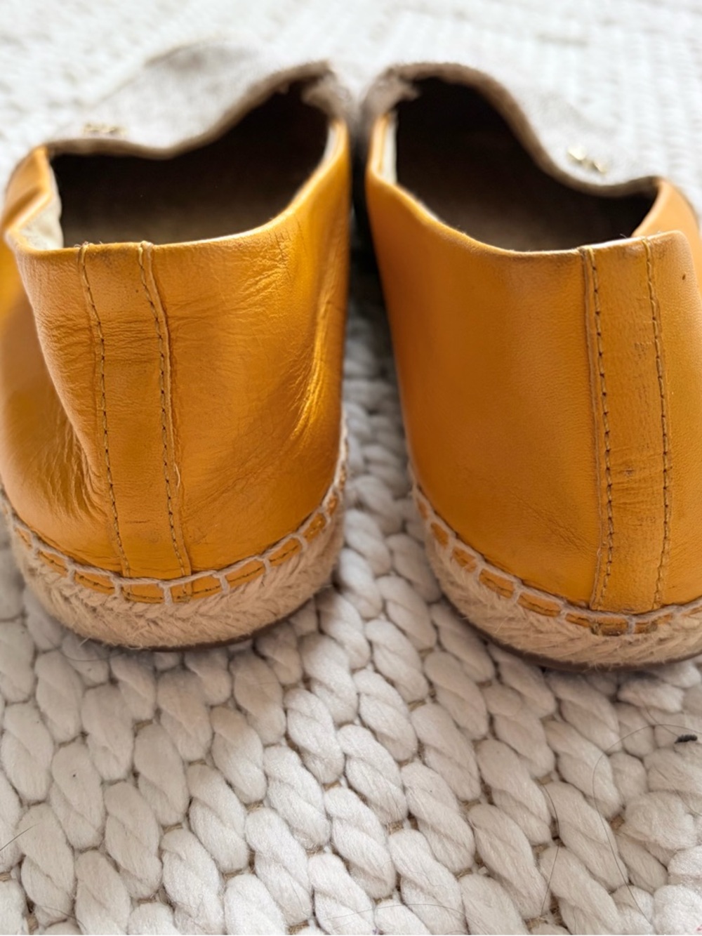 MICHAEL KORS Kendrick Vanilla Logo Espadrille Slip On Flats Yellow Womens 7 EUC - Picture 6 of 9